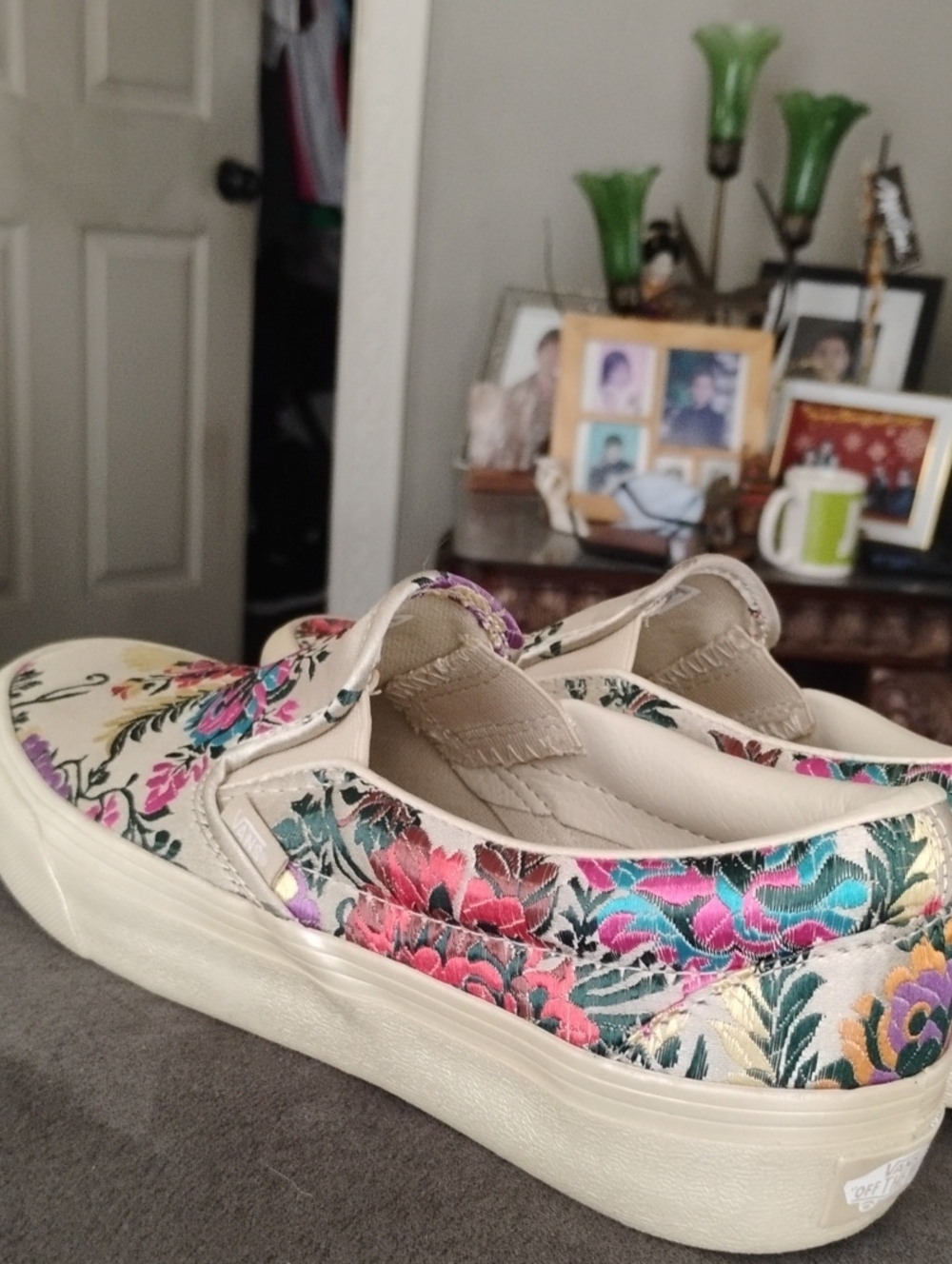 VANS